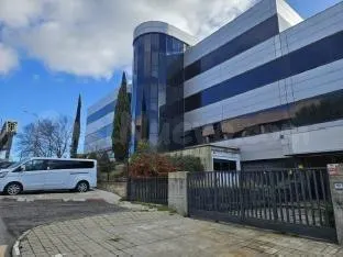 EDIFICIO DE OFICINAS EN VENTA C/ NAVALUENGA,1. LAS ROZAS. — 3