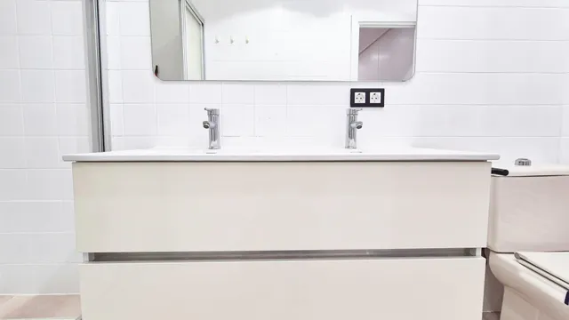 ÁTICO VENTA SALAMANCA. Urbis te ofrece un ático en venta en Carmelitas-Oeste, Salamanca. — 42