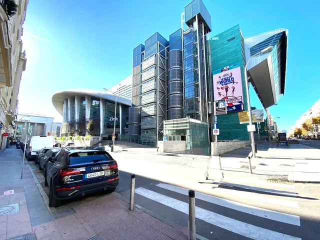 Local comercial 155m² en venta - Goya — 24