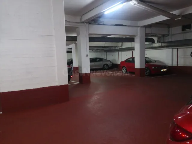 Se vende Parking privado en el centro de Santiago - foto 2
