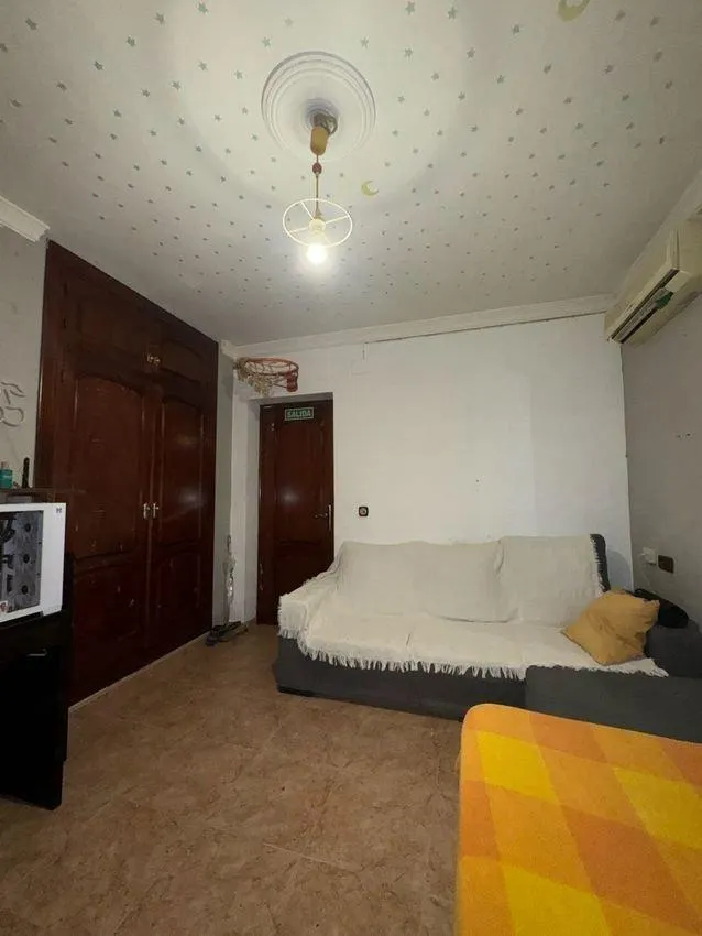 Gran adosado de 180 m2 en Avenida de la Libertad — 29