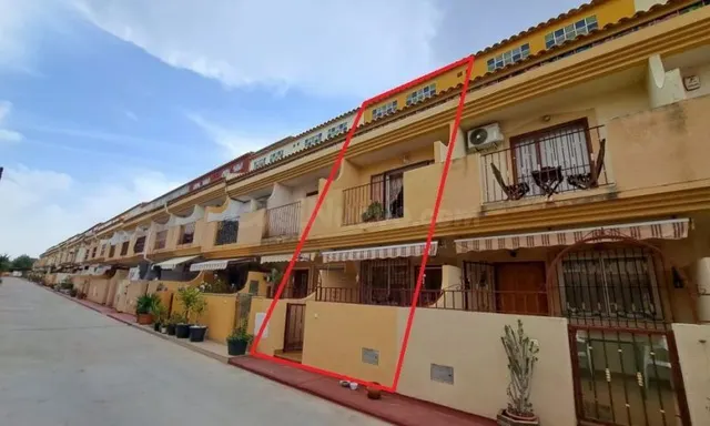 DUPLEX DE 3 DORMITORIOS 3 BAÑOS EN PLAYA FLAMENCA ( ORIHUELA - foto 4