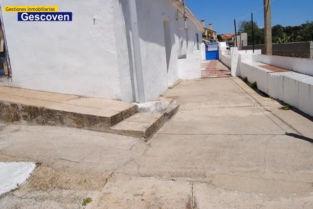 ECONÓMICA CASA PLANTA BAJA CON TERRENO - foto 2
