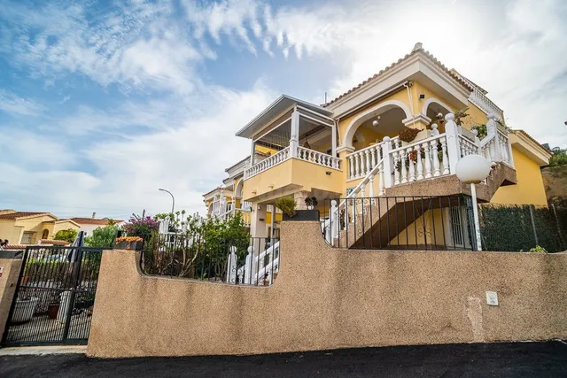 Villa 3 habitaciones 92m² en venta - La marina — 2