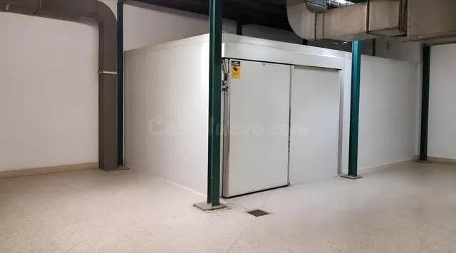 LOCAL EN A CORUÑA DE 210 M2 - foto 3