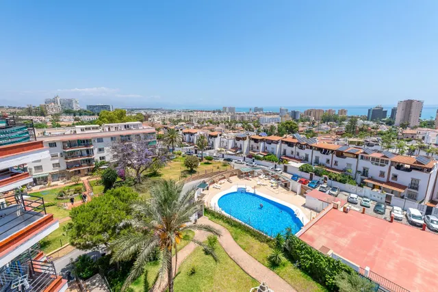 El ático dúplex donde el cielo, el mar y la montaña se dan l