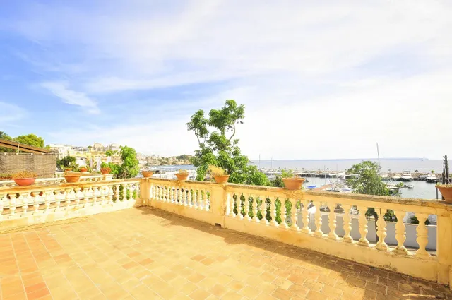 Edificio 11 habitaciones 540m² en venta - Cala Major — 9