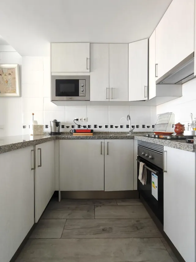 Moderno Estudio Reformado en Verdiales — 14