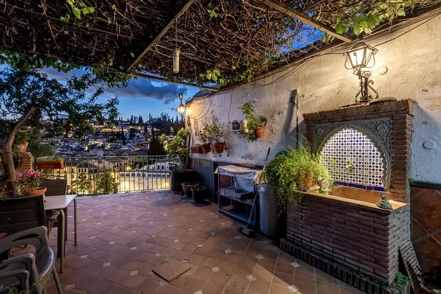 PRECIOSA CASA CON VISTAS A LA ALHAMBRA — 14