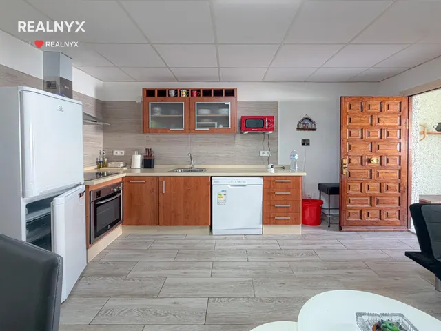 Oportunidad! Encantador Bungalow con excelente diseño + 2 Amplias terrazas para disfrutar (Sin Gastos de Comunidad) — 8