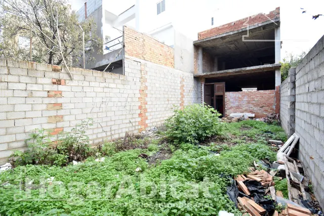 Gran patio privado y proyecto para diseñar tu casa unifamiliar en el centro urbano — 25