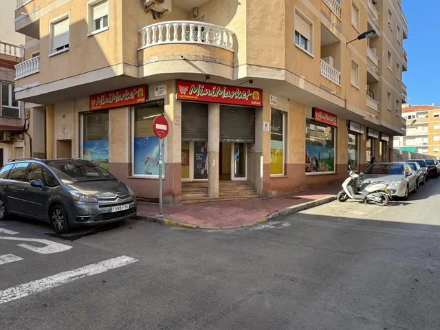 Local comercial 496m² en venta - Playa del Cura — 9