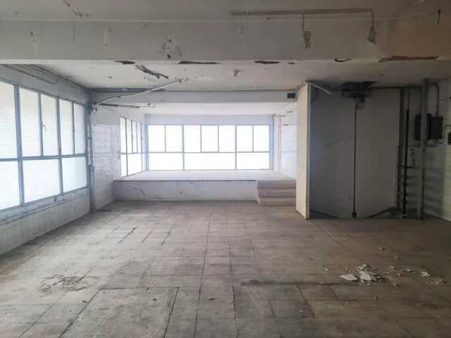 LOCAL COMERCIAL EN ALQUILER EN AMPOSTA - foto 5