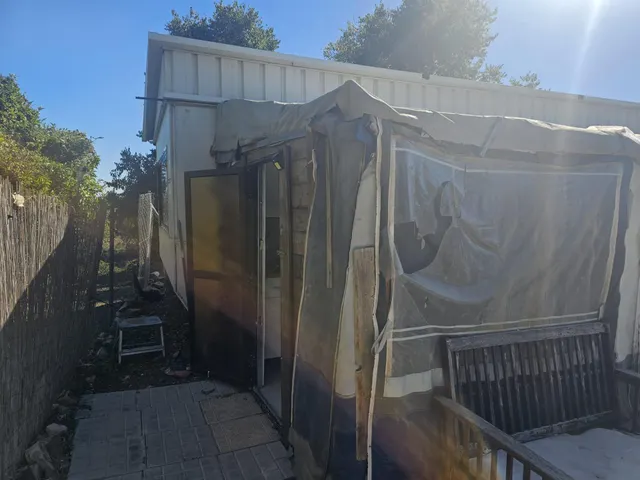 Se vende parcela con casa prefabricada zona La Nucia — 24