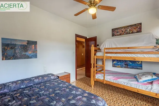 Gran casa con parcela y piscina en Cájar — 19