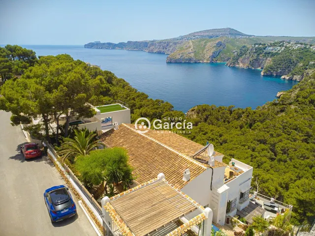 Villa en primera línea en venta en Jávea con increíbles vistas — 29