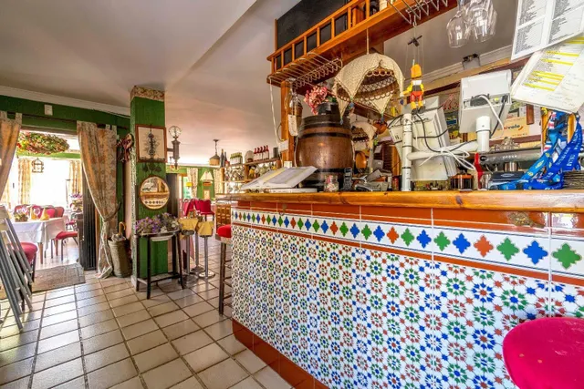 Oportunidad de negocio/inversión Restaurante PINOCCHIO piscina y gran parcela — 48