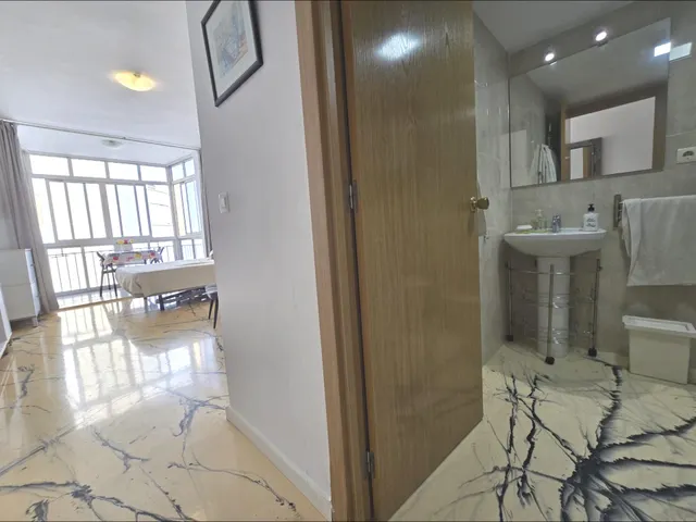 ESTUDIO CÉNTRICO CON TERRAZA – ALQUILER DE LARGA TEMPORADA — 10