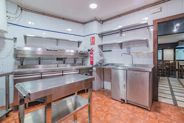 Se traspasa negocio de hosteleria en funcionamiento 12.000€ — 23