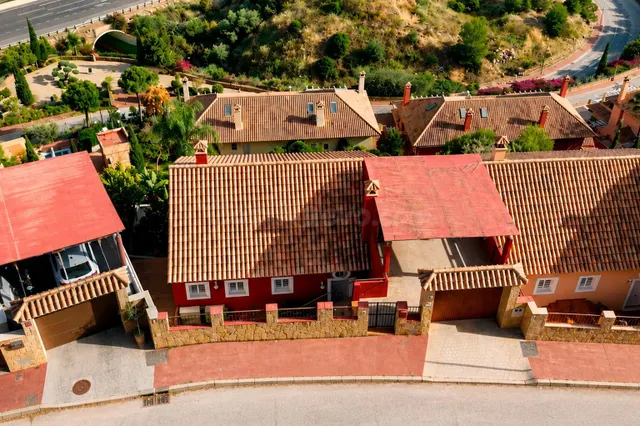 Espectacular casa en Pinares de San Antón, Málaga - foto 3