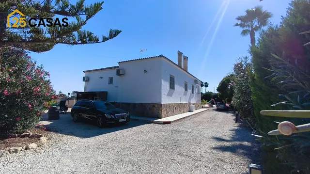 Chalet en Dolores con piscina climatizada, casa de invitados, paneles solares y mucho más — 31