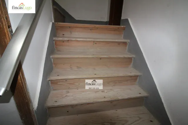 2 CASAS DE PIEDRA EN O CORGO — 32