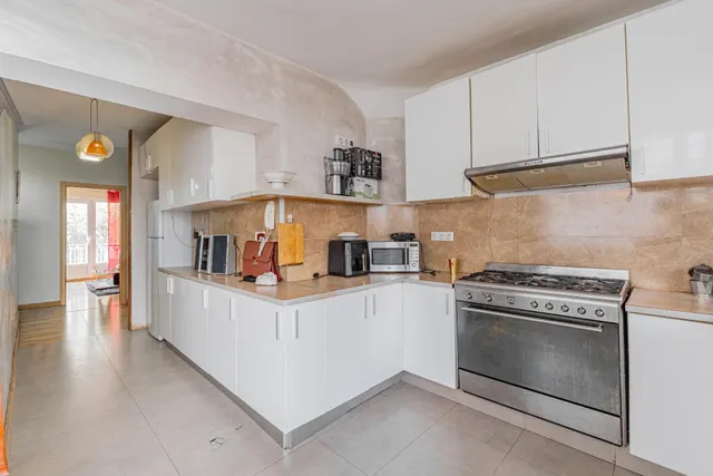 Primer piso reformado con ascensor, terraza y balcon, en bons aires — 8