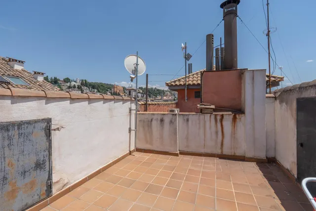 VENTA DE CÉNTRICO PISO CON LICENCIA TURÍSTICA - GRANADA — 26