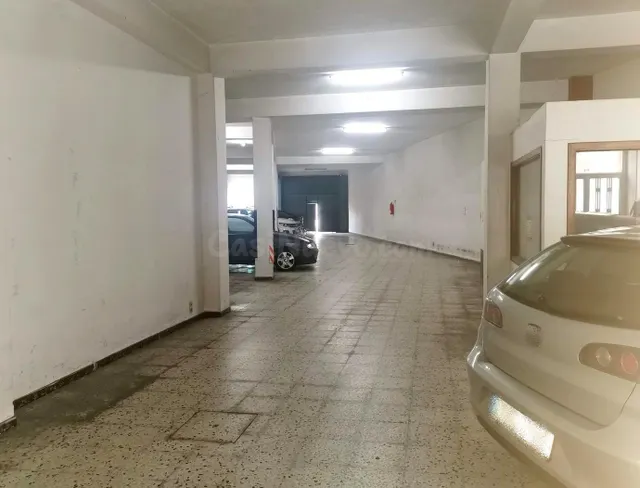Edificio en el centro de Carballo - foto 2