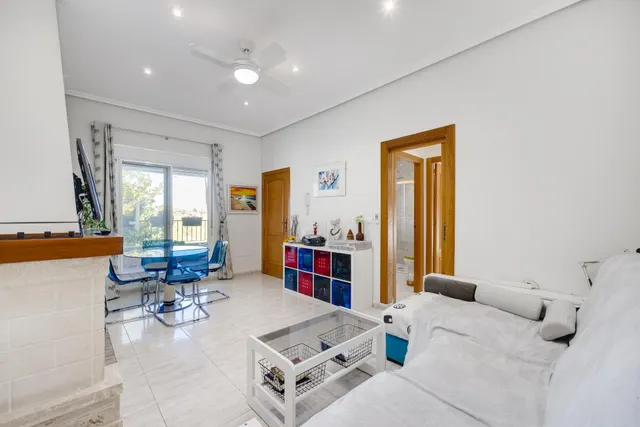 Elegante Propiedad Doble con Vistas al Campo y Acabados de Lujo — 26