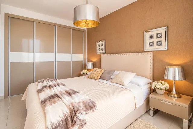 Apartamento 3 habitaciones 153m² en venta - Arenales del Sol — 28