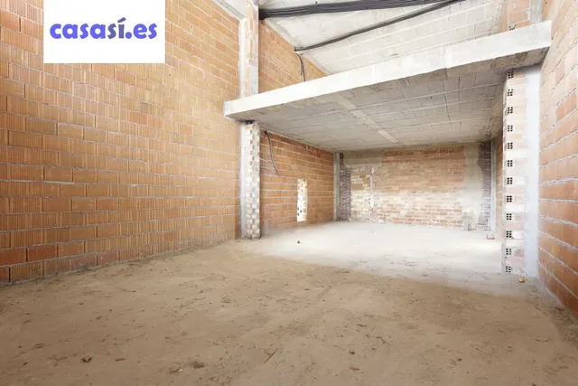 Oportunidad de inversión en local comercial al lado de Constitución. — 19