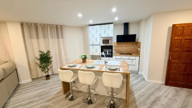 Espectacular Apartamento Reformado en Los Cristianos, Arona  - foto 4