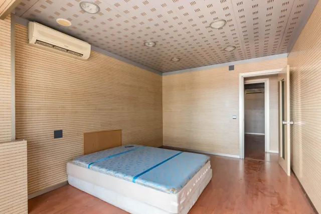 Amplio Piso en Venta en el Corazón de Murcia por €600,000 — 33