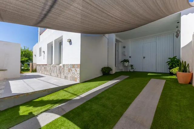 Espectacular casa independiente — 34