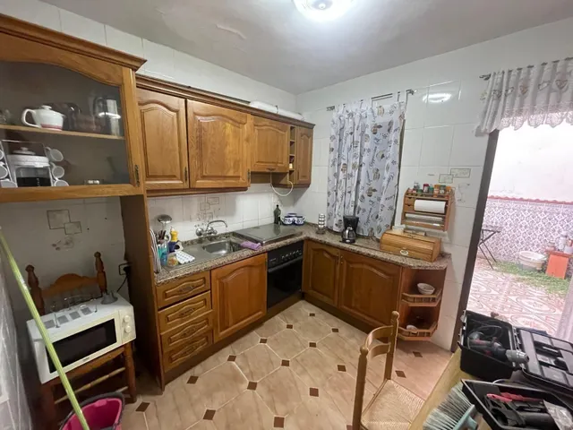 CASA EN ESQUINA EN CASAS DE DON ANTONIO — 12