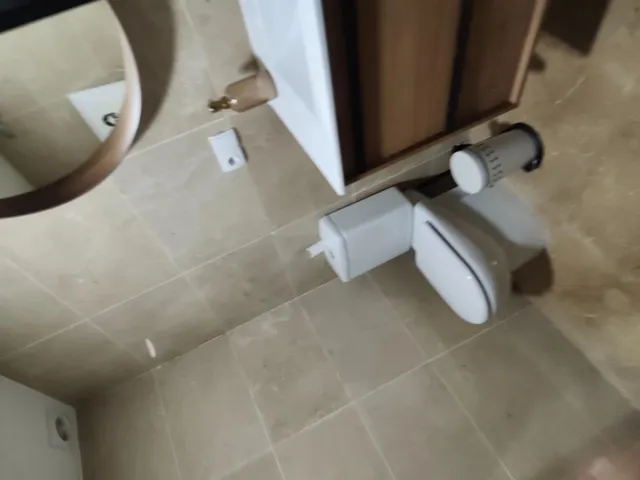Amplio y Luminoso Piso en La Rosaleda, Ponferrada - €169.000 — 28