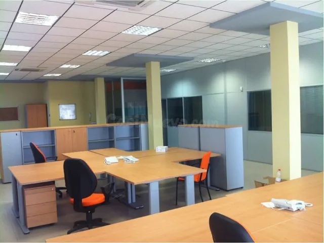 Oficina 65m² en alquiler - Vera playa