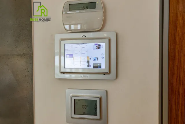 CHALET PREMIUM EN VENTA - OGÍJARES — 28