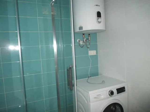 Piso de dos dormitorios sin amueblar — 18