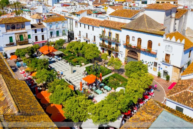 Terreno urbanizable en Marbella con licencia para construcci - foto 4