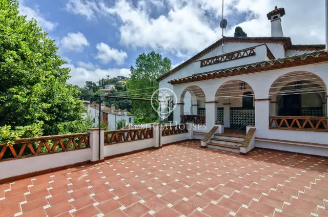 Masía céntrica en venta en Orrius, con negocio en funcionamiento (hostelería) — 37