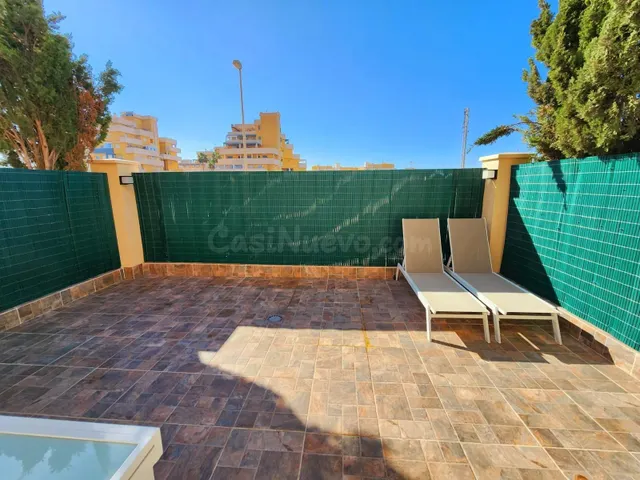 VENTA DE PRECIOSO PISO BAJO A 300 METROS DE LA PLAYA - foto 2