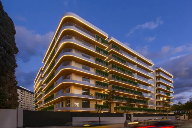 Fuengirola - Piso, 2 Dormitorios, Terraza, Piscina, Jardín — 17