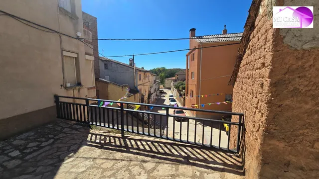 Casa en villarroya con terraza, trastero y vistas — 23