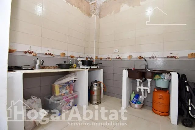 Planta baja acogedora y semireformada con patio — 8