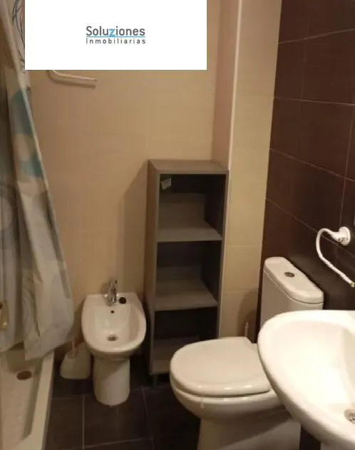 PISO ZONA HOSPITAL — 11