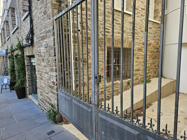 SE VENDE LOCAL COMERCIAL EN EL ENSANCHE DE SANTIAGO — 6