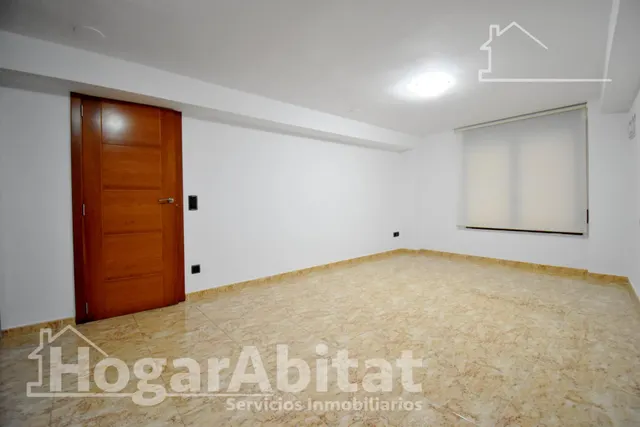 Espacio familiar y comodidad absoluta en este piso totalmente exterior con garaje privado cerrado — 16
