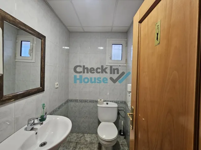 Local comercial en Venta en Palamos Girona — 12